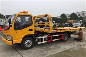 定州哪里有拖车服务