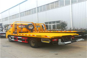 定州附近拖车救援搭电